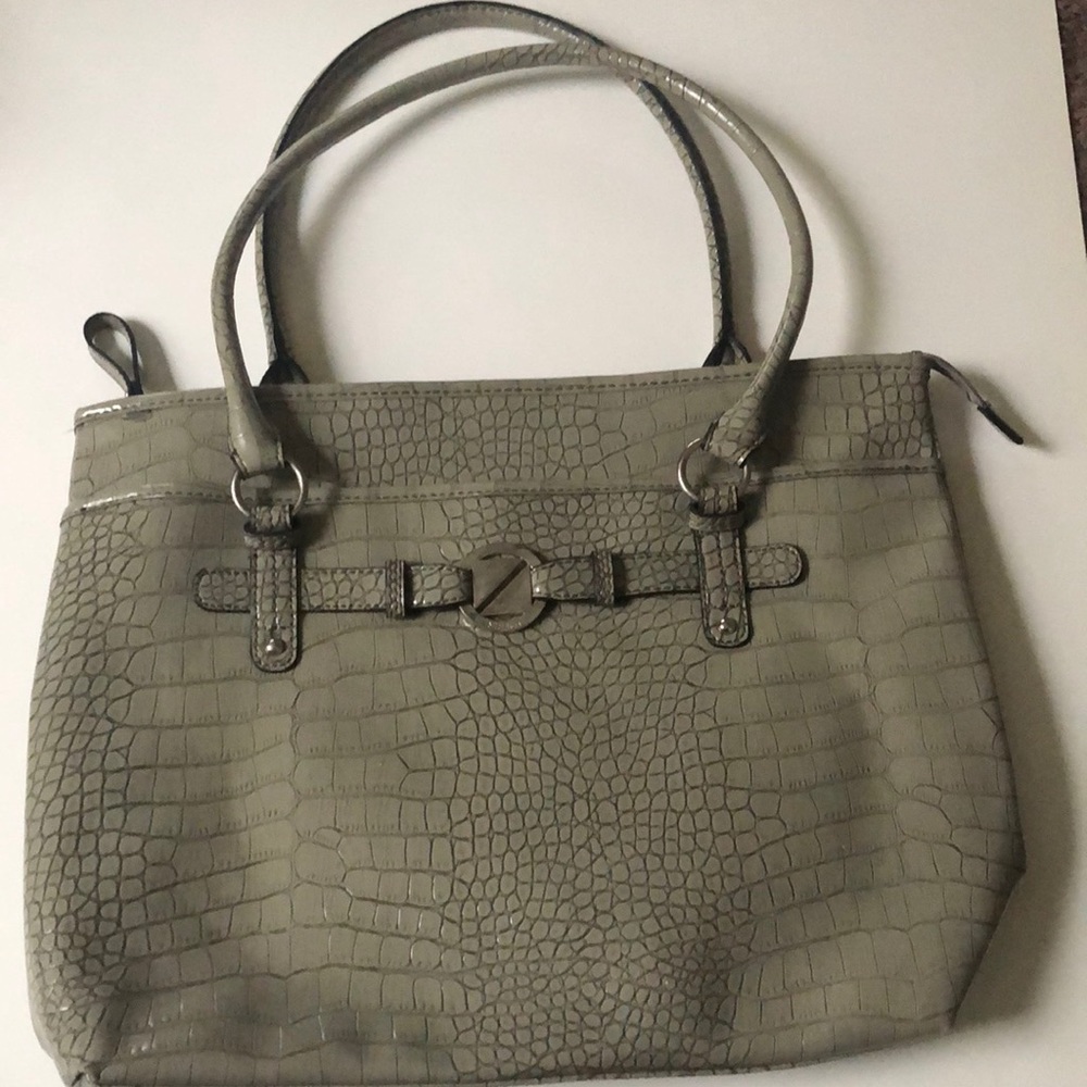 Nine&CO gray purse